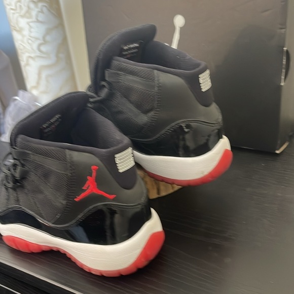 Jordan 11 - Picture 3 of 7